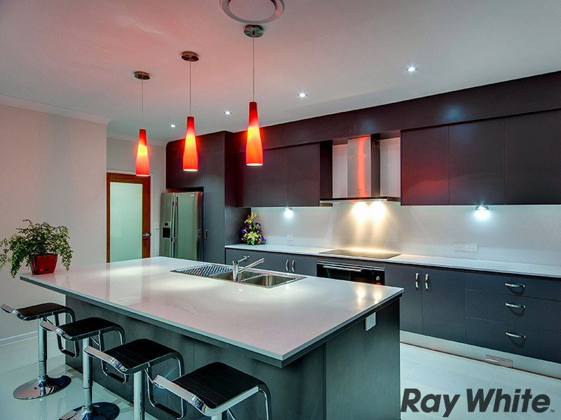 25 Dana Street, Cashmere QLD 4500