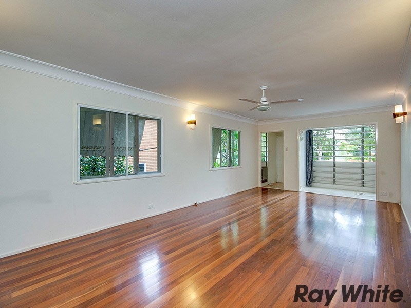 37 Narellan Street, Arana Hills QLD 4054