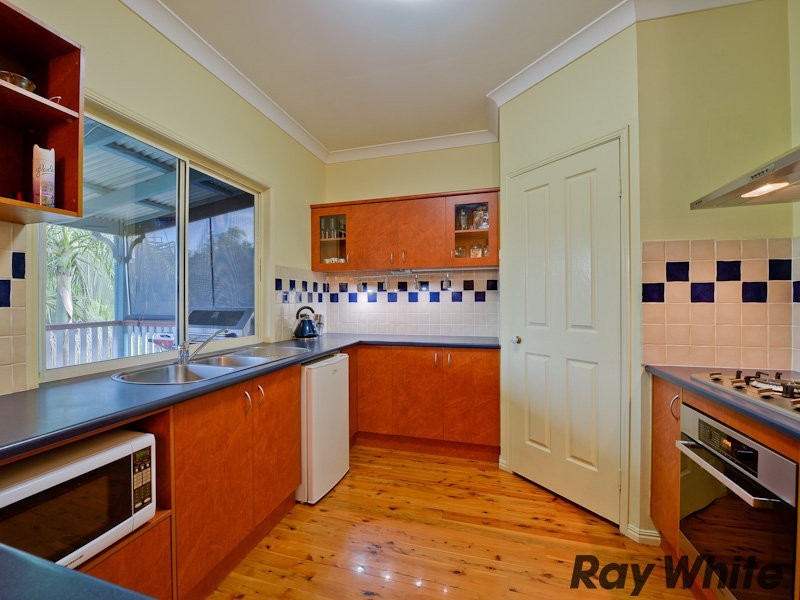 23 Woodtop Court, Ferny Hills QLD 4055