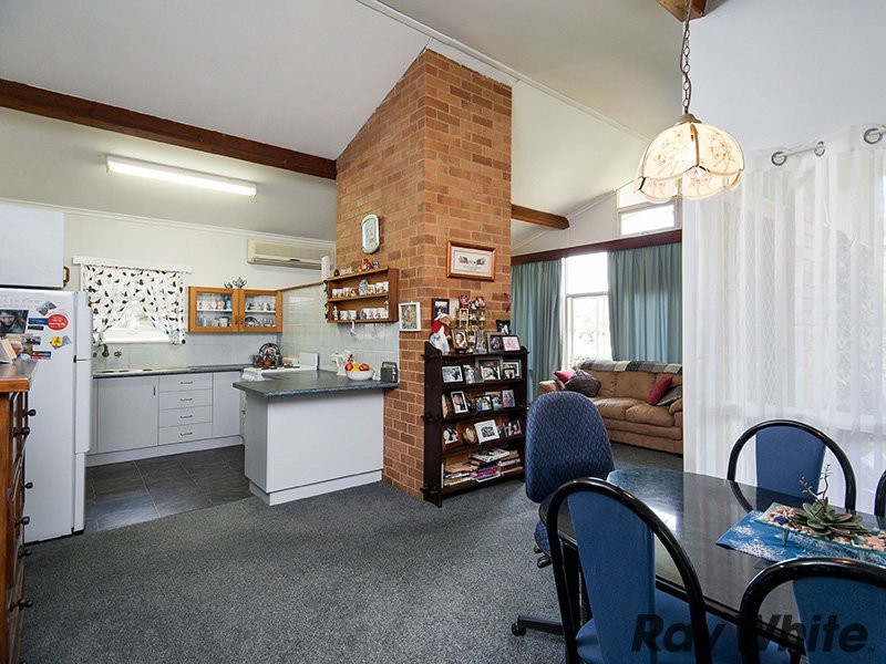 10 Allambic St, The Gap QLD 4061