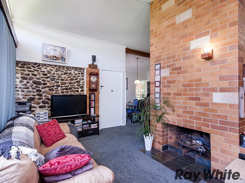 10 Allambic St, The Gap QLD 4061