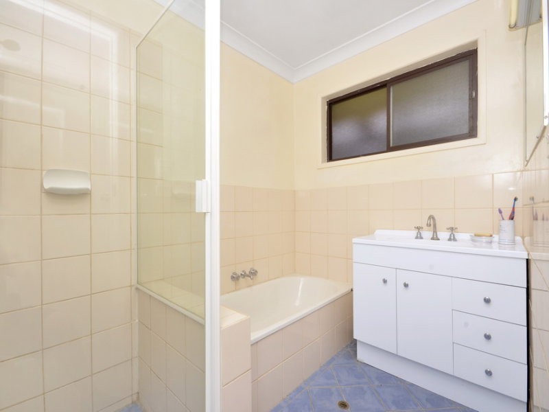 70 Kirikee Street, Ferny Grove QLD 4055