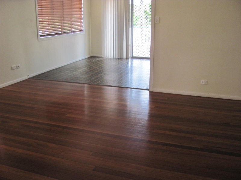 7 Burloo Cres, Ferny Hills QLD 4055