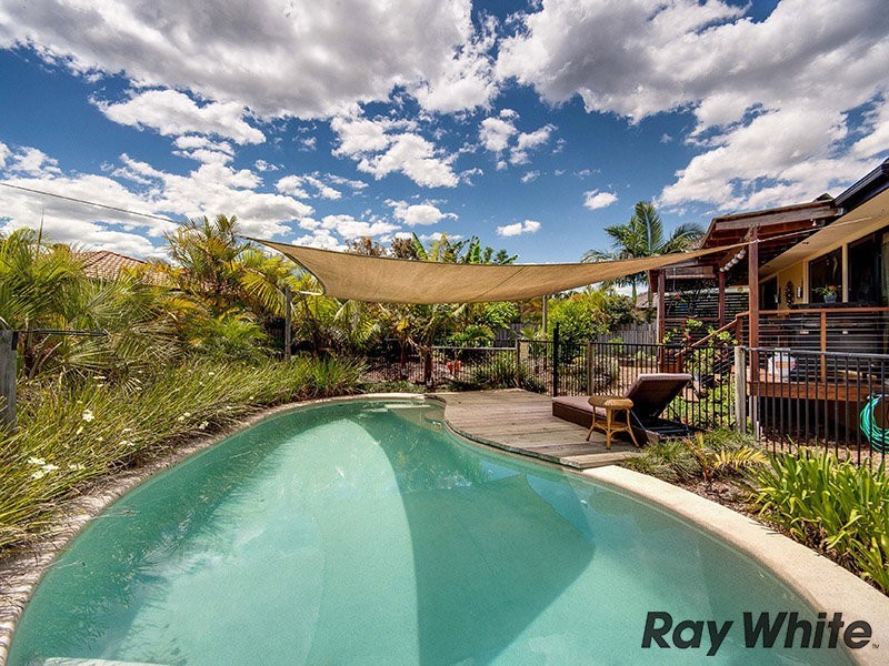 8 Skye Place, Upper Kedron QLD 4055