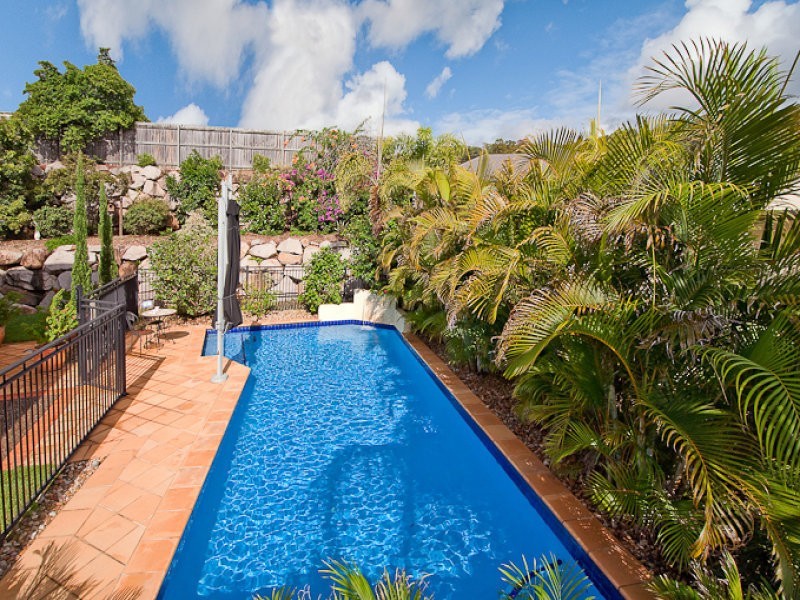 85 Selkirk Crescent, Upper Kedron QLD 4055