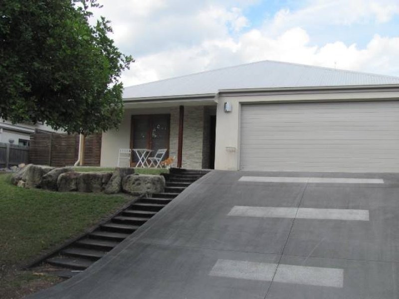 13 Parkwater Close, Upper Kedron QLD 4055