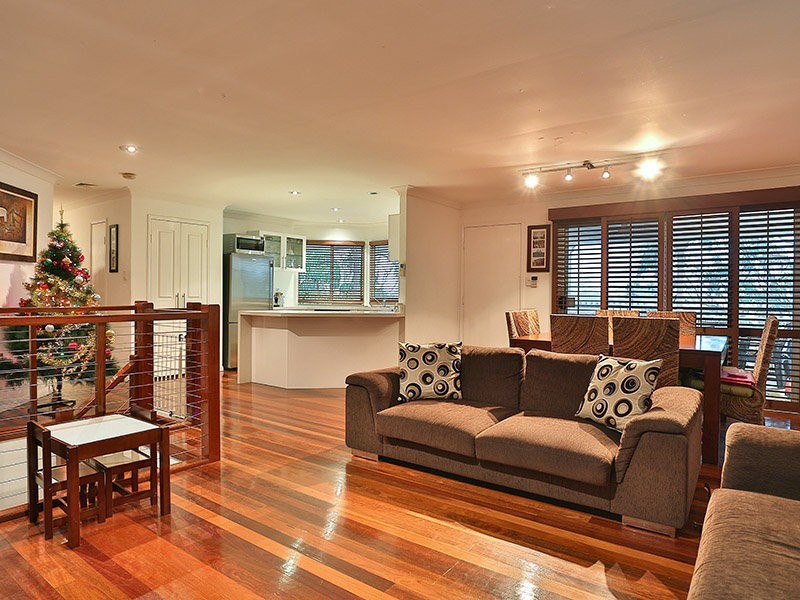 10 Marwood Court, Ferny Hills QLD 4055