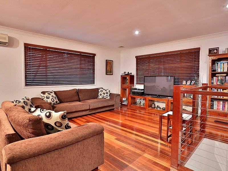 10 Marwood Court, Ferny Hills QLD 4055