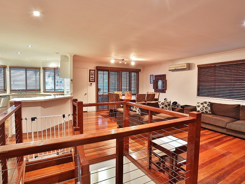 10 Marwood Court, Ferny Hills QLD 4055