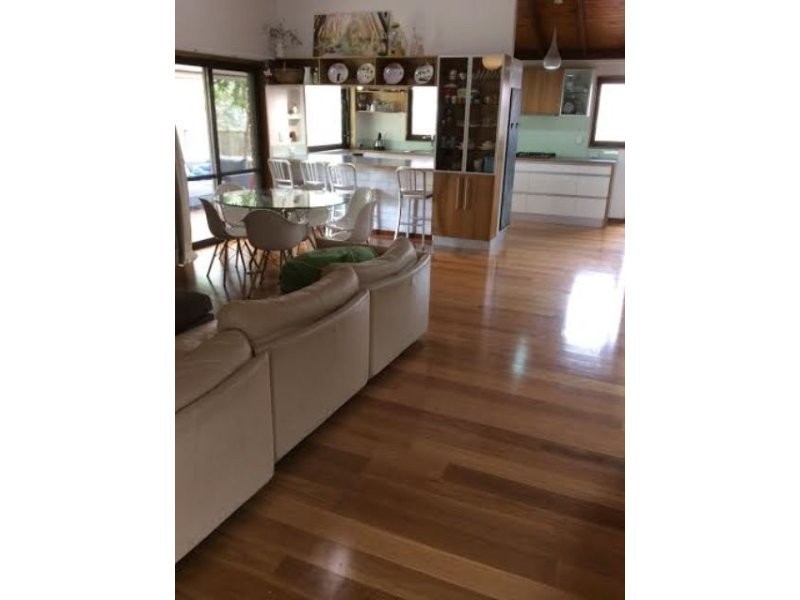 2 Duntreath Street, Keperra QLD 4054