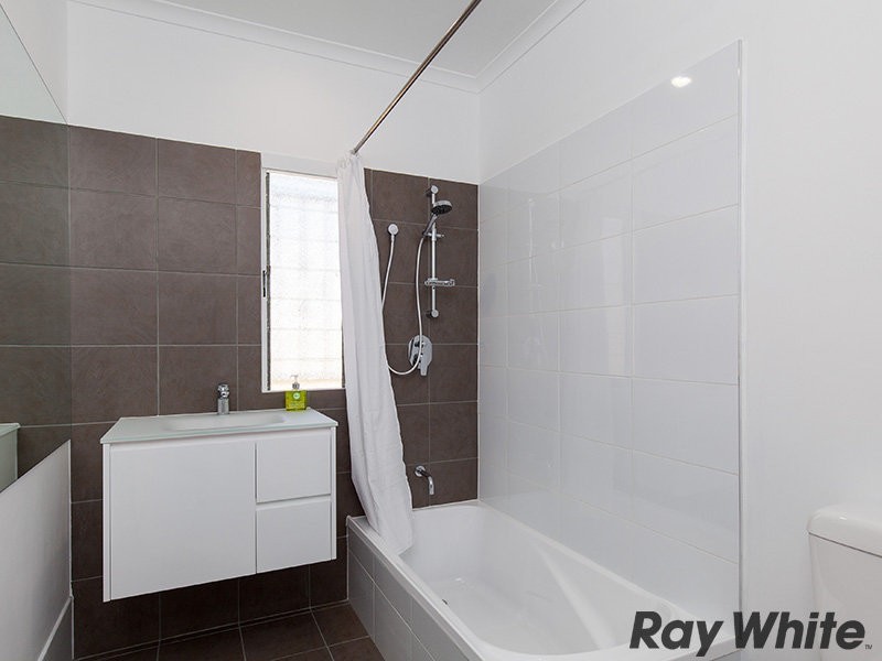 8 Booker Street, Keperra QLD 4054