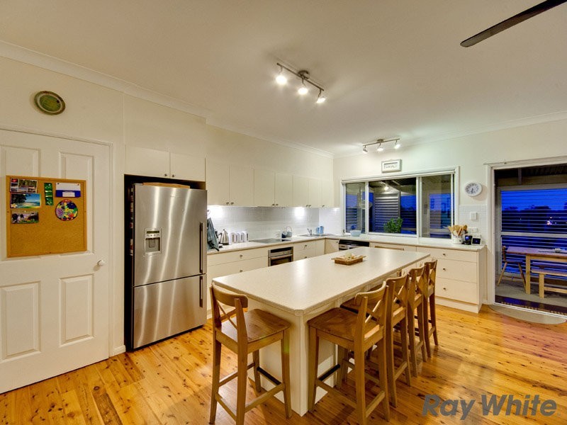 121 McGinn Road, Ferny Grove QLD 4055