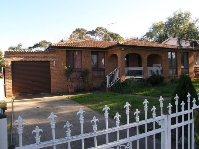 10 Breakfast Road, Marayong NSW 2148