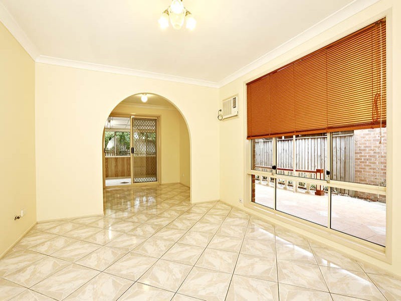 100 Dryden Avenue, Oakhurst NSW 2761