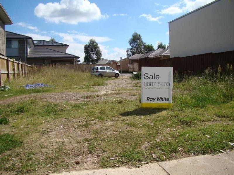 28 Caddies Blvd, Rouse Hill NSW 2155