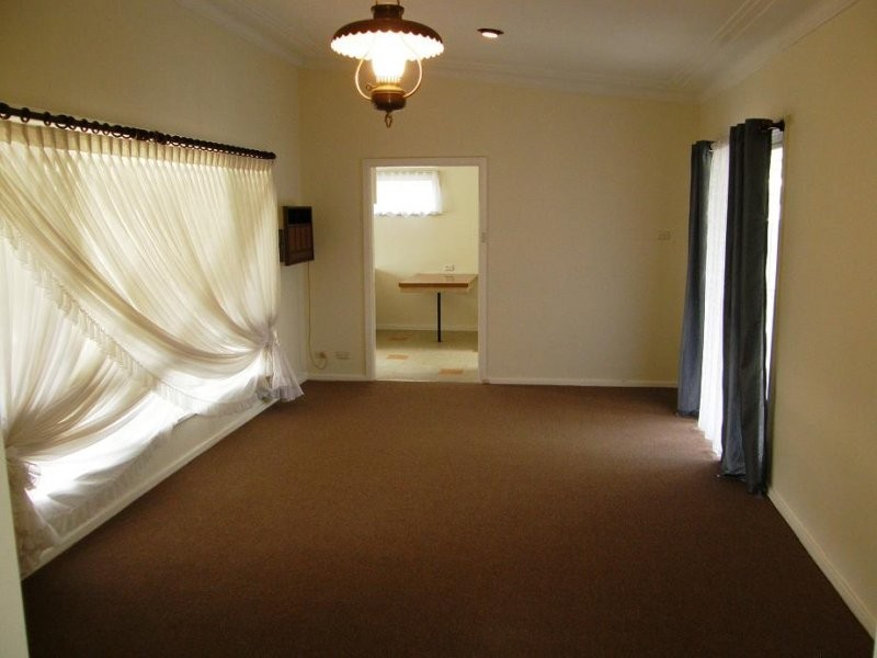 7 Robina Street, Blacktown NSW 2148