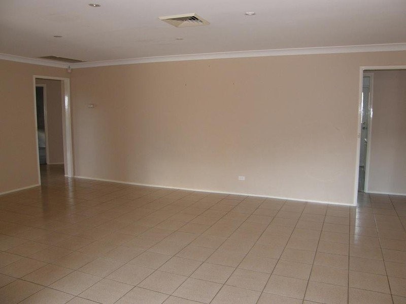 13 Dellit Place, Doonside NSW 2767