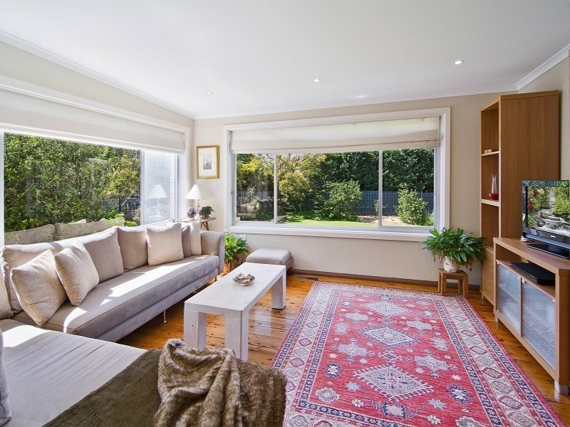 181 Eastern Valley Way, Middle Cove NSW 2068