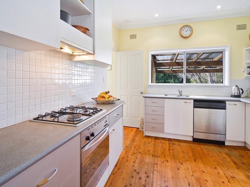 181 Eastern Valley Way, Middle Cove NSW 2068