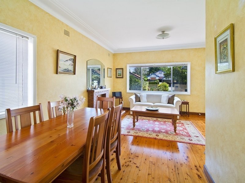 181 Eastern Valley Way, Middle Cove NSW 2068