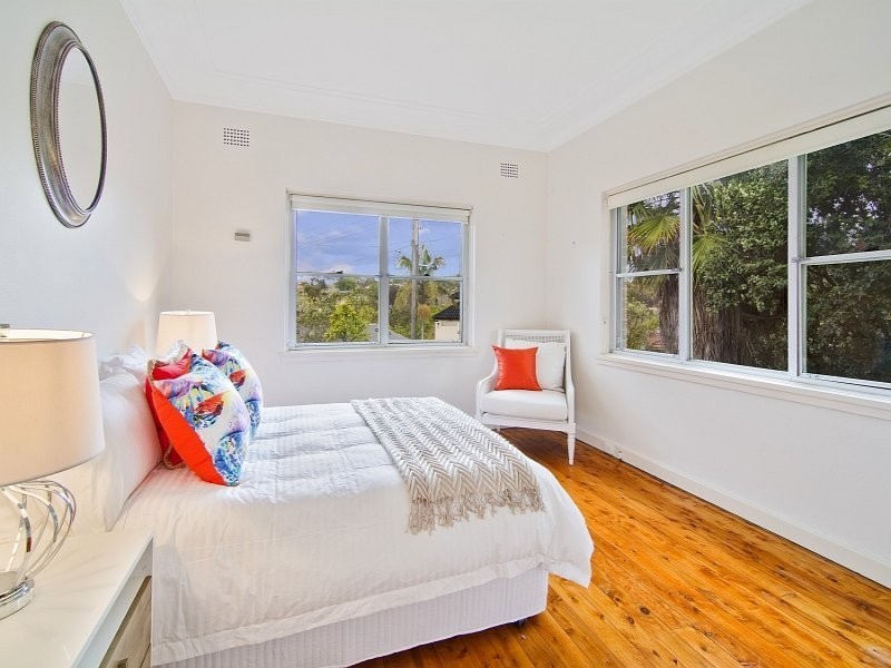 1/69 Eastern Valley Way, Castlecrag NSW 2068