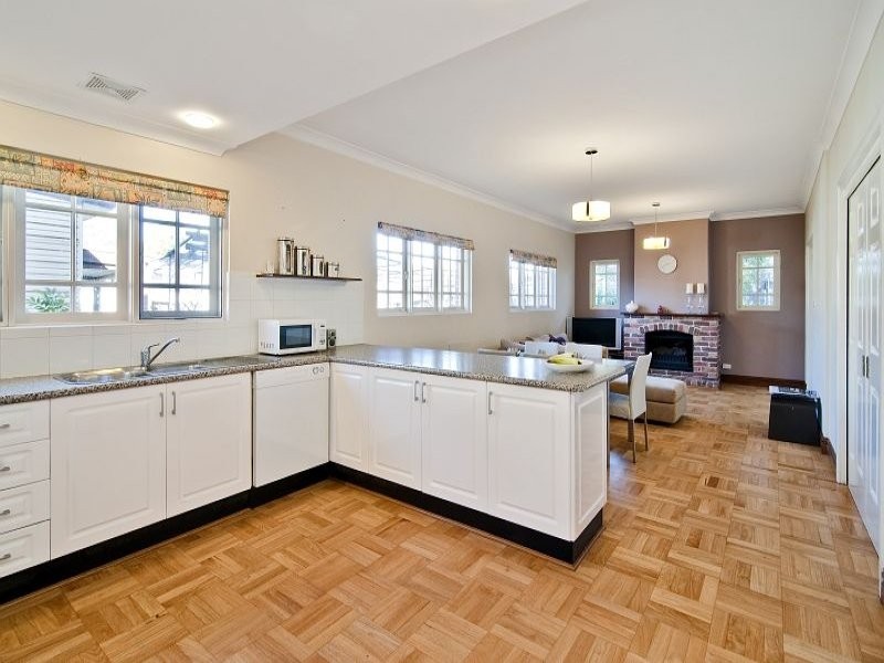 18 Edinburgh Road, Willoughby NSW 2068