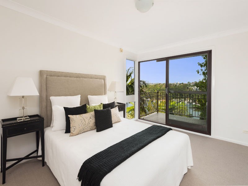 32 Linden Way, Castlecrag NSW 2068