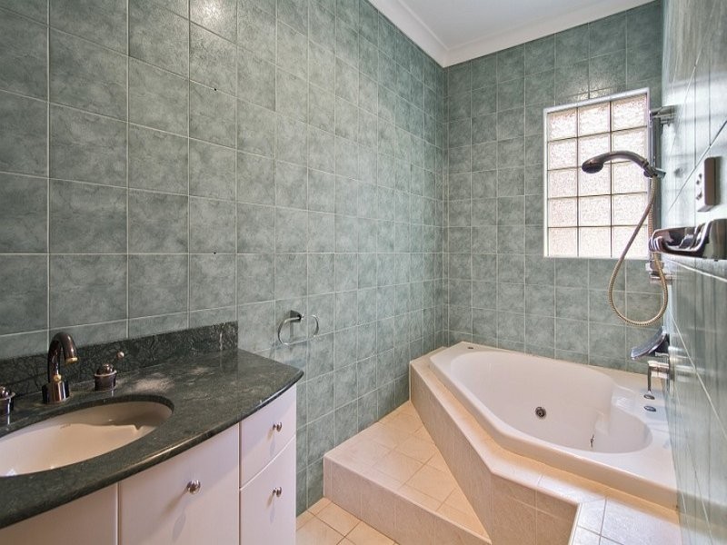 192 Boundary Street, Castle Cove NSW 2069