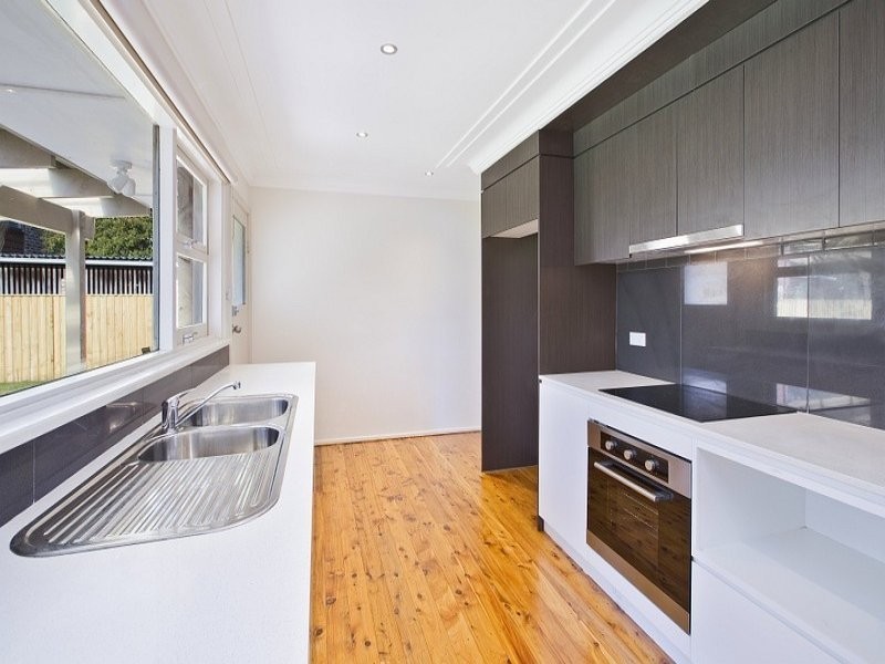 52 The Esplanade, Frenchs Forest NSW 2086