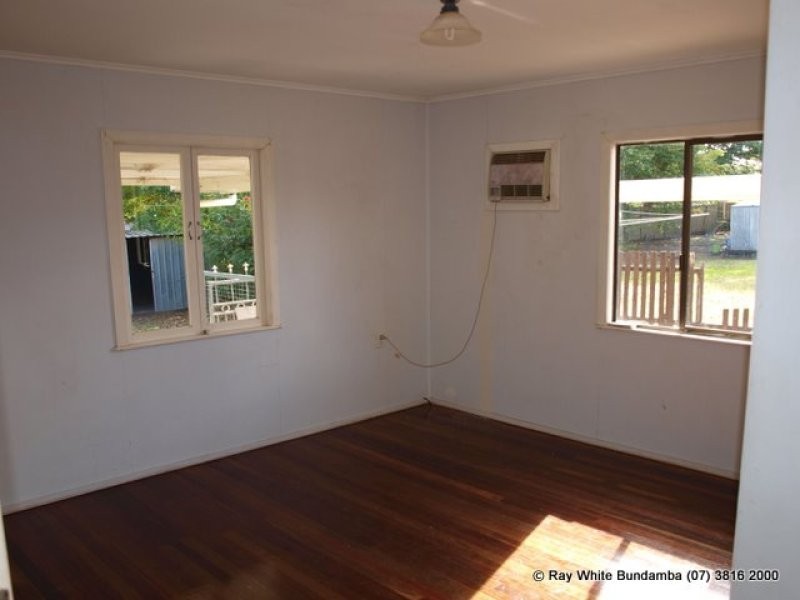 169 South Station Road, Silkstone QLD 4304