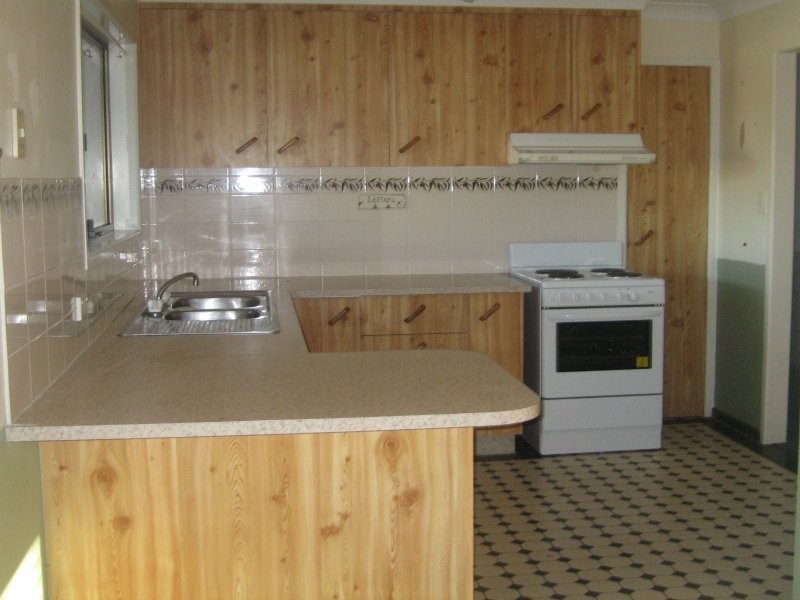 12 Dunns Avenue, Harrisville QLD 4307