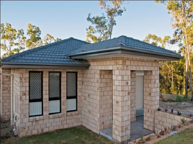 16 Morialta Street, Springfield Lakes QLD 4300
