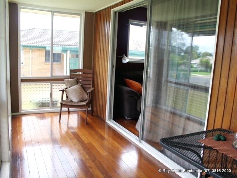 77 Robertson Road, Raceview QLD 4305