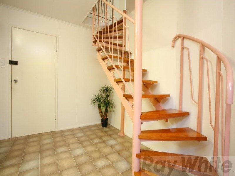 16 Oak Street, Bundamba QLD 4304