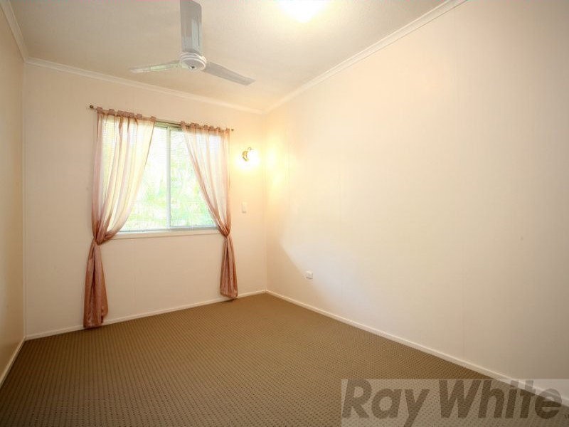 16 Oak Street, Bundamba QLD 4304