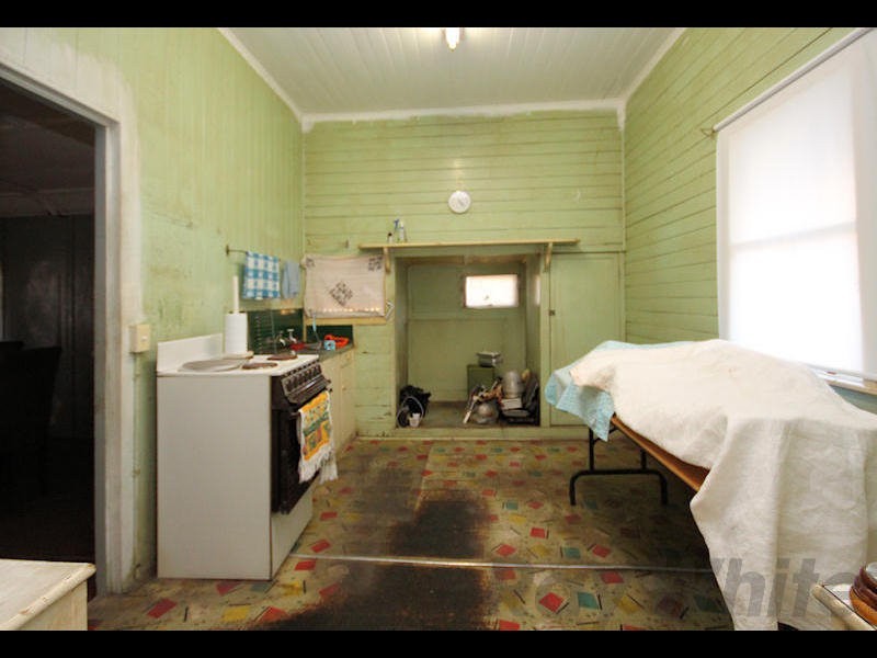 7 William Street, Bundamba QLD 4304