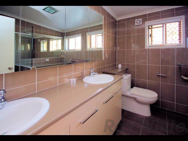 15 Currawong Street, Bundamba QLD 4304