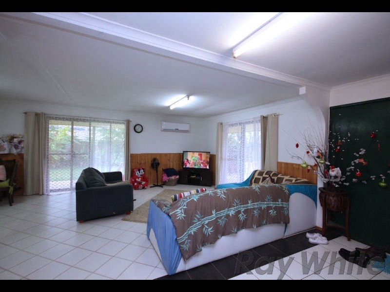 11 Hinton Street, Goodna QLD 4300