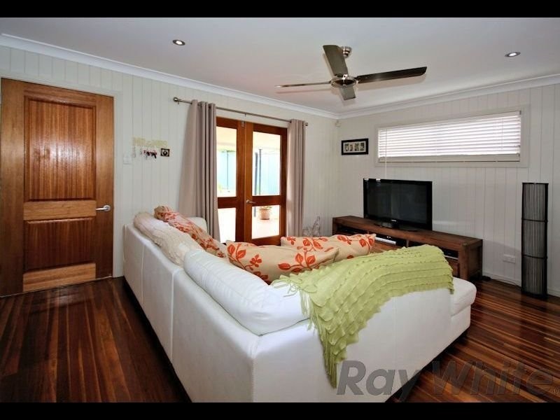 1 Belleglade Avenue, Bundamba QLD 4304
