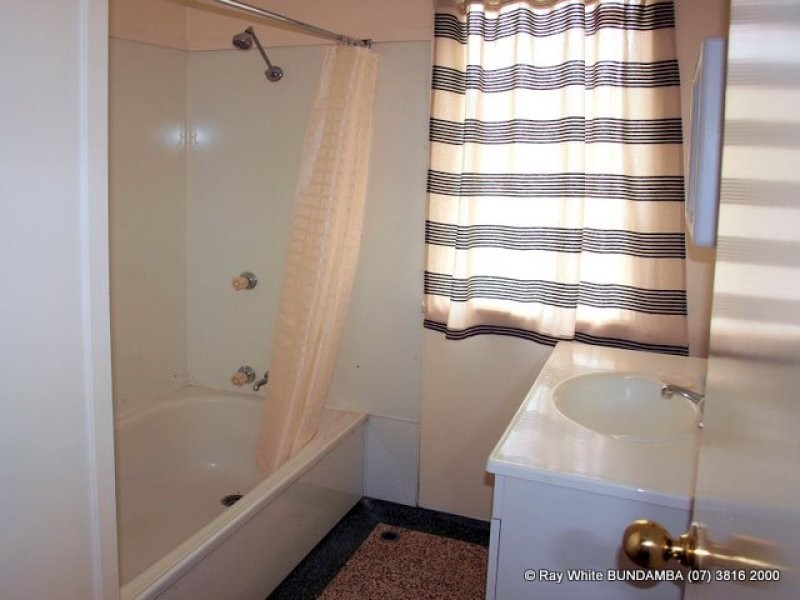 46 Naomai Street, Bundamba QLD 4304