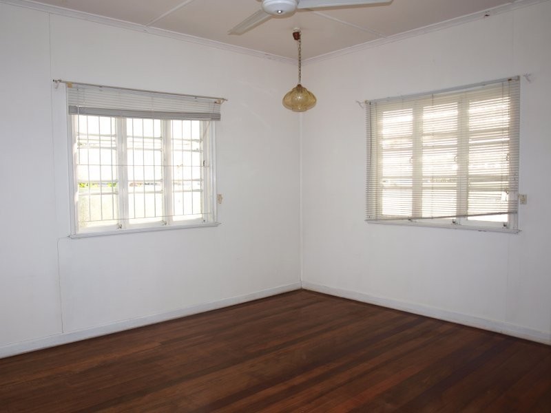 51 Brisbane Road, Ebbw Vale QLD 4304