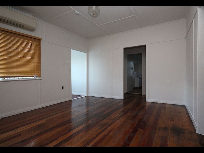Silkstone QLD 4304
