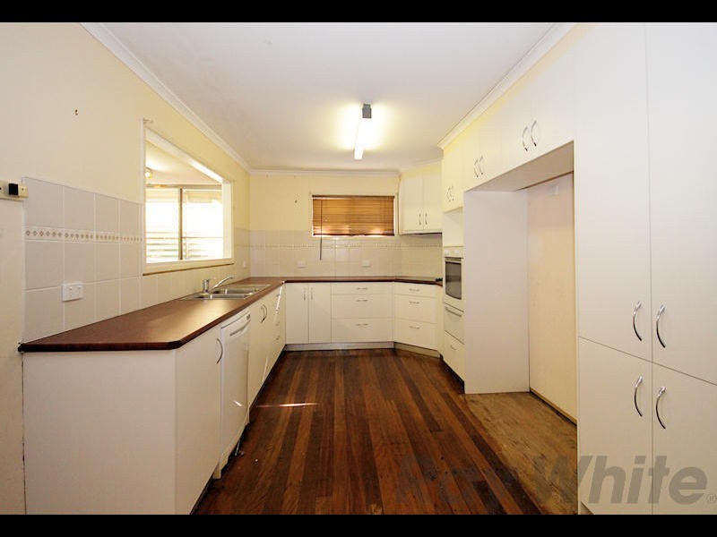 67 Mary Street, Blackstone QLD 4304