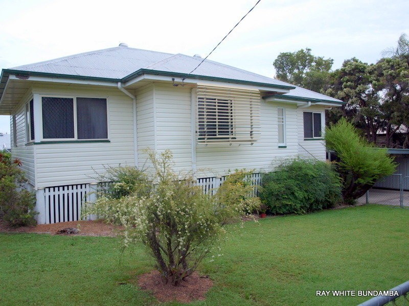 Silkstone QLD 4304
