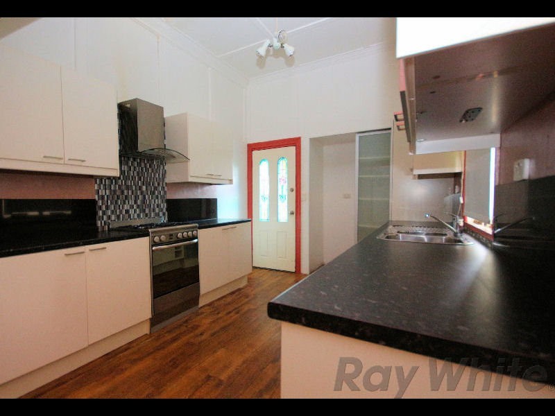 3 Wellington Street, Brassall QLD 4305