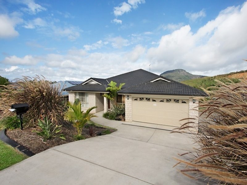 52 Castlefield Drive, Murwillumbah NSW 2484
