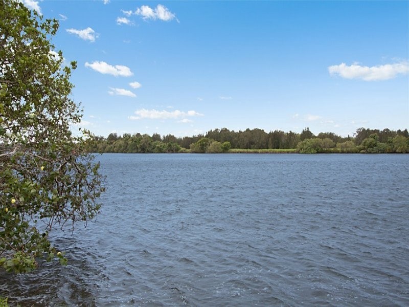 83 Old Ferry Road, Banora Point NSW 2486