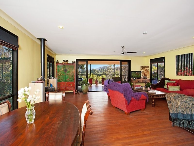 6 Smiths Creek Road, Uki NSW 2484