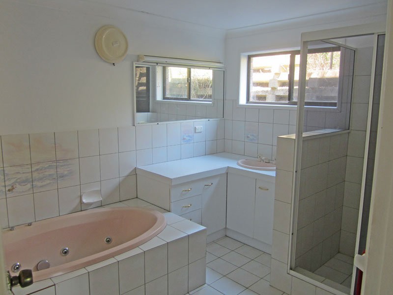 Unit @ 61 Rowlands Creek Road, Uki NSW 2484