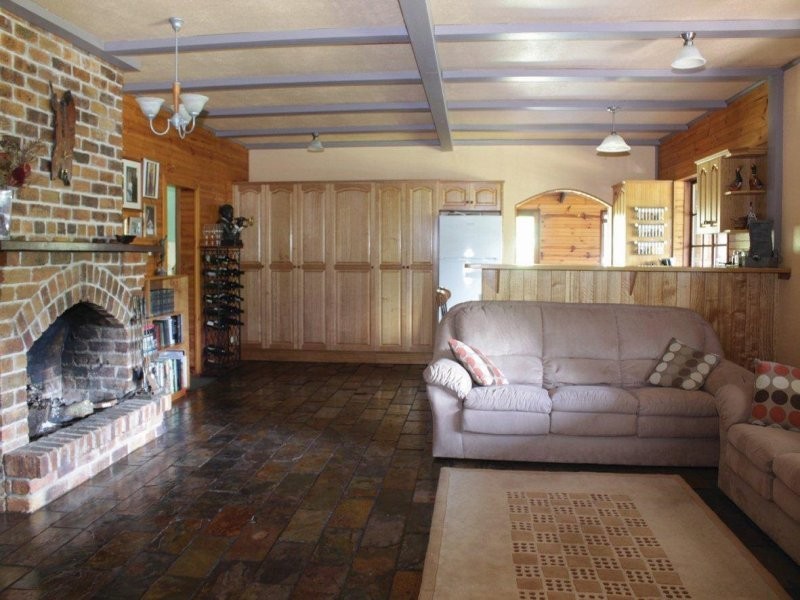 55 Rowlands Creek Road, Uki NSW 2484